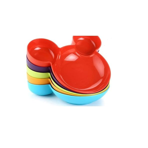Mealtime Fun: Mickey Plate in Durable Plastic Material Emphasizing the fun aspect of mealtime with the Mickey plate made from durable plastic material.