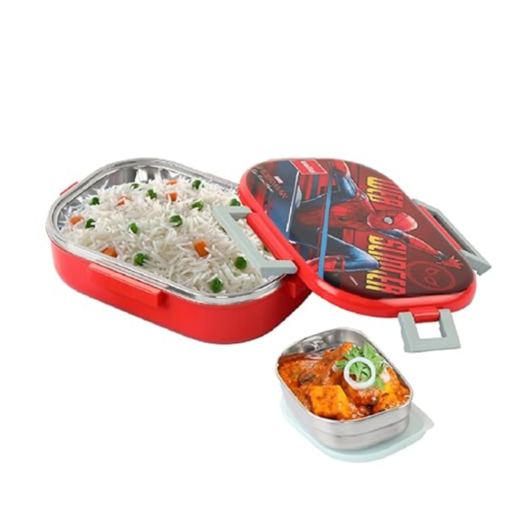 A perfect companion for carrying warm and fresh home-cooked meals. The lunch box ensures that your food remains tasty, fresh and tastes and smells just as it did while it was lovingly prepared. The box is made of high quality food grade materials which do not leach and bleed into your food even when packed with fresh hot meals.