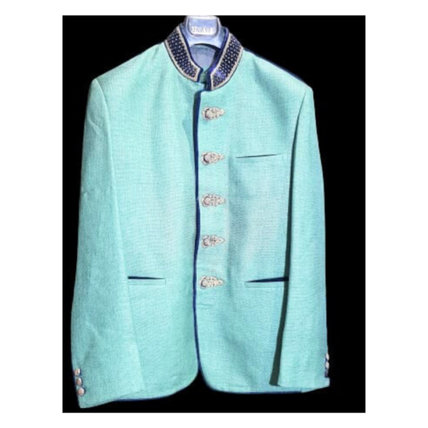 A Banarasi Bandhgala Blazer for men is a sophisticated and traditional Indian garment that combines the elegance of Banarasi silk with the classic style of a Bandhgala jacket.