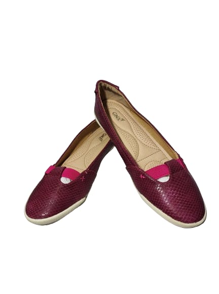 Step into a world of comfort and style with GNX Women's Casual Loafer Shoes.